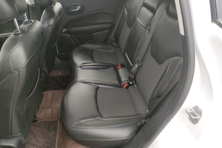 Used Jeep Compass 2019 220T Automatic Enjoyment Version
