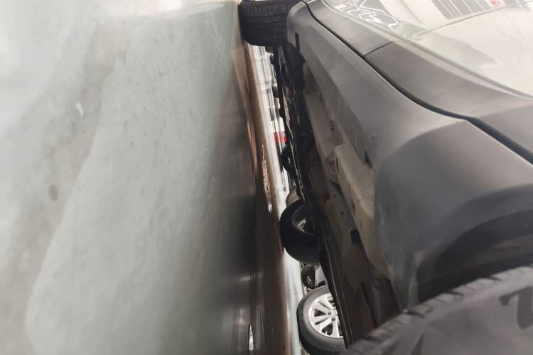 Used Jeep Compass 2019 220T Automatic Enjoyment Version Left Side Sill