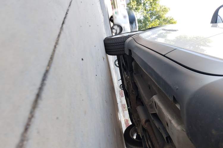 Used Jeep Compass 2019 220T Automatic Enjoyment Version Left Side Sill