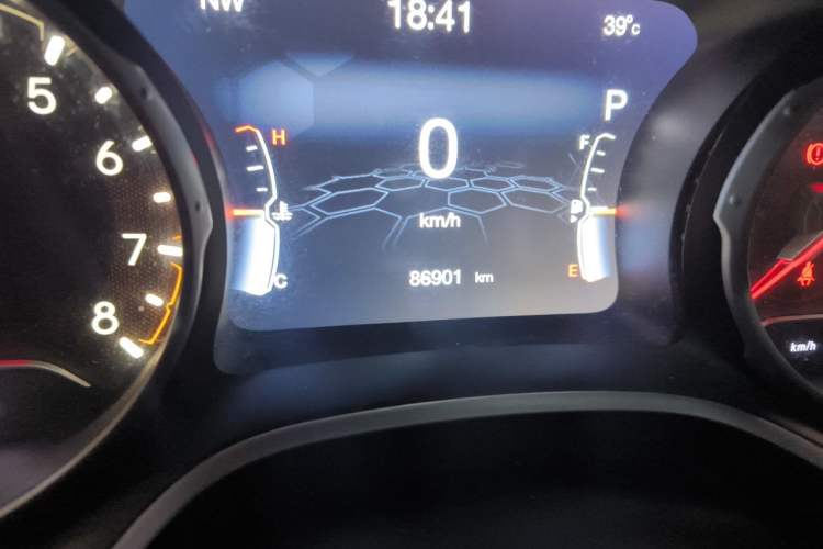 Used Jeep Compass 2019 200T Automatic Family Edition - Connected Large Screen Version Odometer Close Up