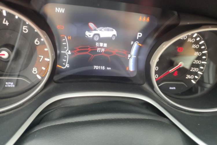 Used Jeep Compass 2019 220T Automatic Family Edition Odometer Close Up