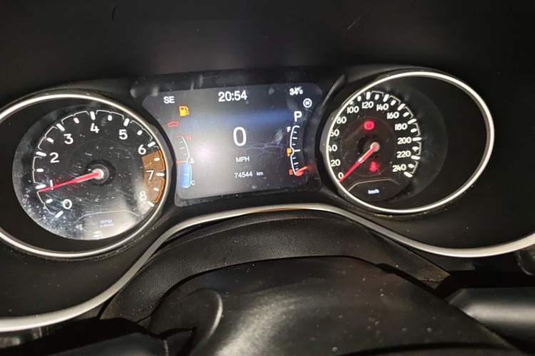 Used Jeep Compass 2019 200T Automatic Family Edition - Connected Large Screen Version Odometer Close Up