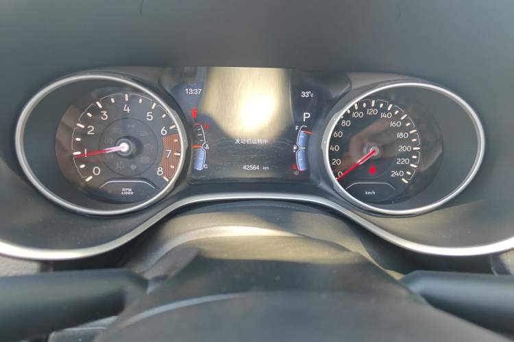 Used Jeep Compass 2019 220T Automatic Home Enjoy Cool Edition Odometer Close Up