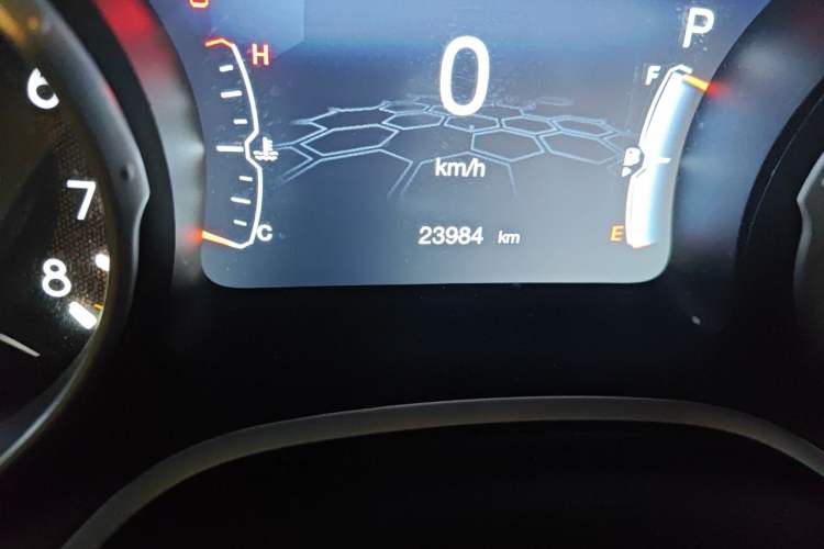 Used Jeep Compass 2019 220T Automatic Family Enjoyment Four-Wheel Drive Edition Odometer Close Up