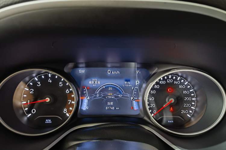 Used Jeep Compass 2019 200T Automatic Family Enjoyment Four-Wheel Drive - Connected Large Screen Version Odometer Close Up