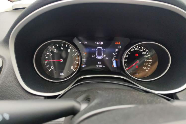 Used Jeep Compass 2019 220T Automatic Home Enjoy Cool Edition Odometer Close Up