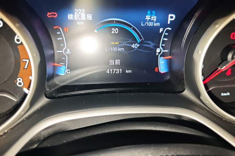 Used Jeep Compass 2019 220T Automatic Family Edition Odometer Close Up