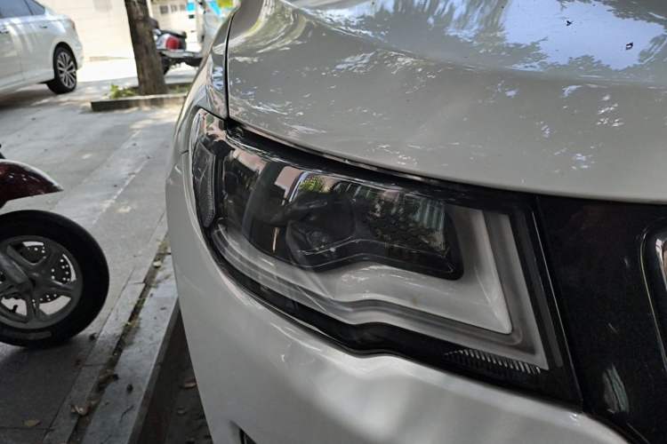 Used Jeep Compass 2019 220T Automatic Enjoyment Version Right Front Headlight