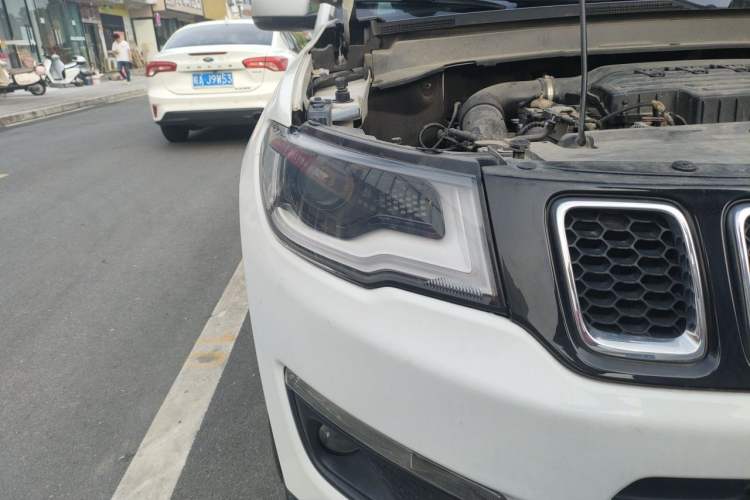 Used Jeep Compass 2019 220T Automatic Family Edition Right Front Headlight