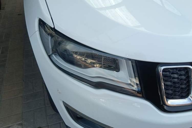 Used Jeep Compass 2019 220T Automatic Enjoyment Version Right Front Headlight