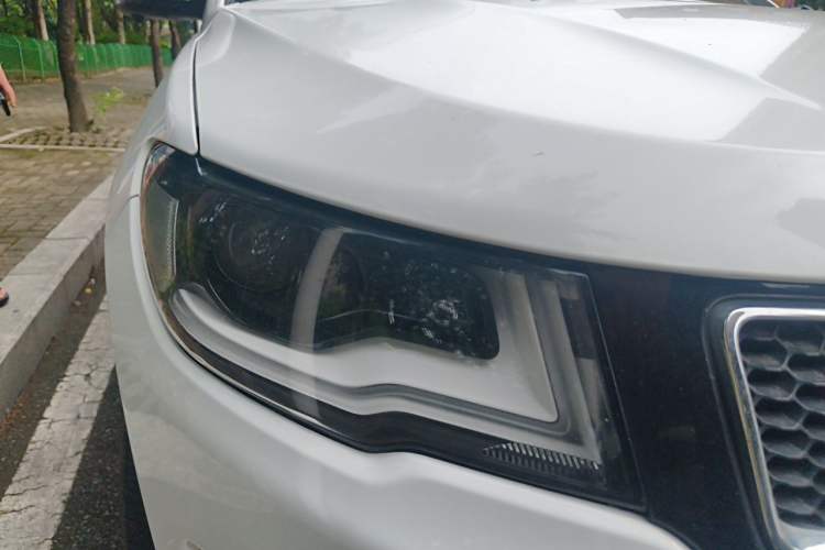Used Jeep Compass 2019 220T Automatic Family Edition Right Front Headlight