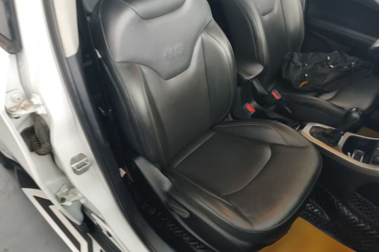 Used Jeep Compass 2019 200T Automatic Family Edition - Connected Large Screen Version Right Front Seat