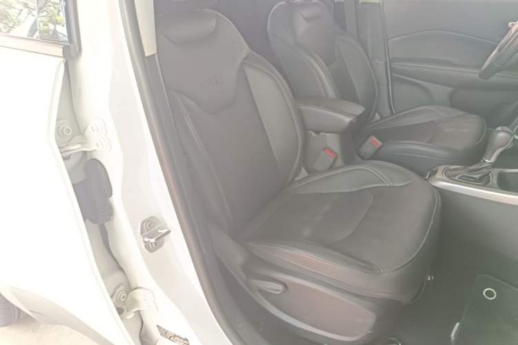 Used Jeep Compass 2019 200T Automatic Family Edition - Connected Large Screen Version Right Front Seat