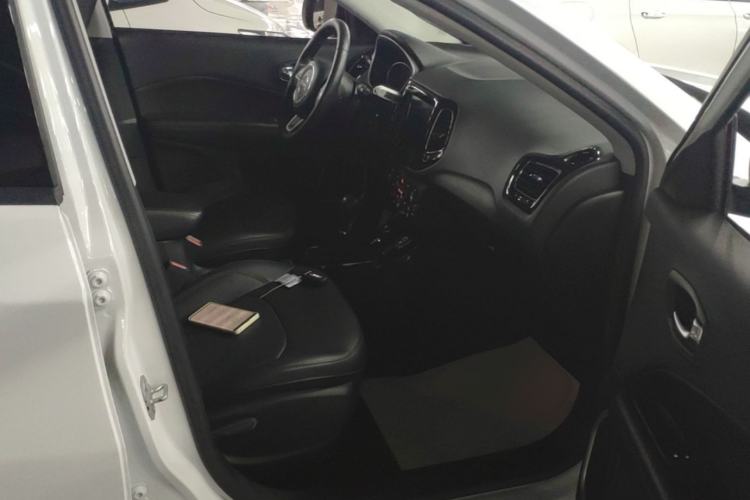 Used Jeep Compass 2019 220T Automatic Family Enjoyment Four-Wheel Drive Edition Right Front Seat