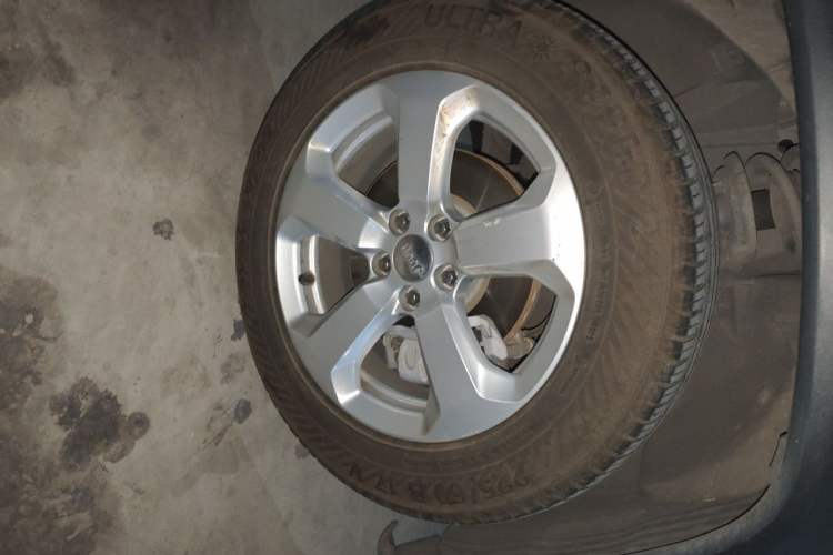 Used Jeep Compass 2019 220T Automatic Enjoyment Version Right Front Wheel Hub