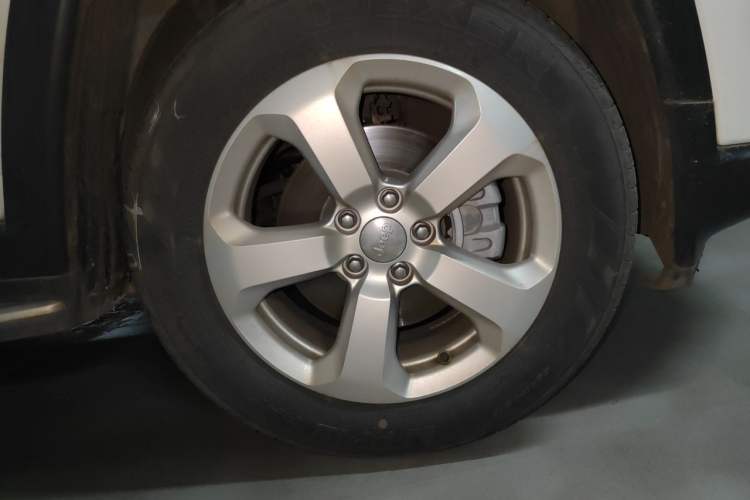 Used Jeep Compass 2019 220T Automatic Enjoyment Version Right Front Wheel Hub