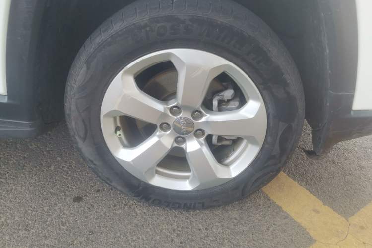 Used Jeep Compass 2019 220T Automatic Enjoyment Version Right Front Wheel Hub