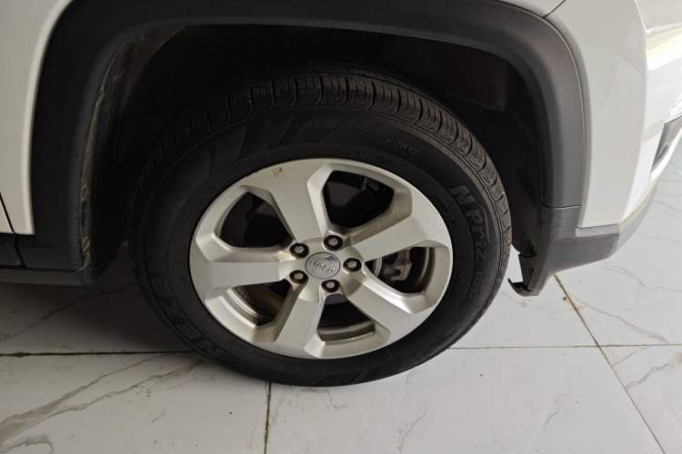 Used Jeep Compass 2019 220T Automatic Enjoyment Version Right Front Wheel Hub