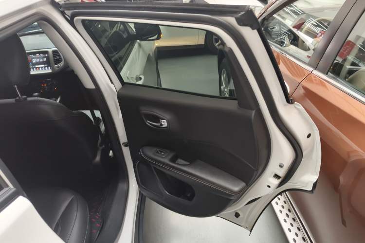 Used Jeep Compass 2019 220T Automatic Enjoyment Version Right Rear Door Interior