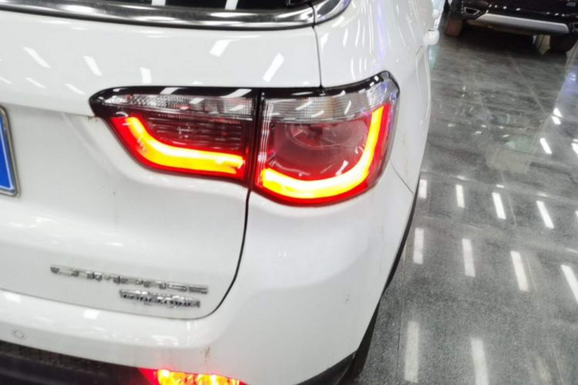 Used Jeep Compass 2019 200T Automatic Family Enjoyment Four-Wheel Drive - Connected Large Screen Version Right Rear Taillight