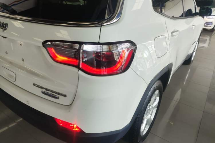 Used Jeep Compass 2019 200T Automatic Family Edition - Connected Large Screen Version Right Rear Taillight