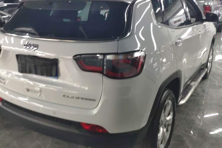 Used Jeep Compass 2019 220T Automatic Family Enjoyment Four-Wheel Drive Edition Right Rear Taillight