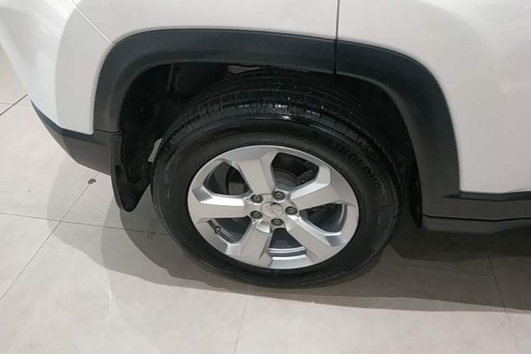 Used Jeep Compass 2019 200T Automatic Family Enjoyment Four-Wheel Drive - Connected Large Screen Version Right Rear Wheel Hub