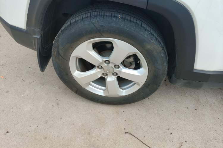 Used Jeep Compass 2019 220T Automatic Enjoyment Version Right Rear Wheel Hub