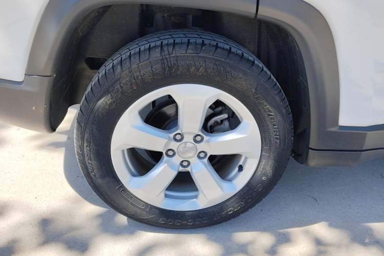 Used Jeep Compass 2019 220T Automatic Enjoyment Version Right Rear Wheel Hub