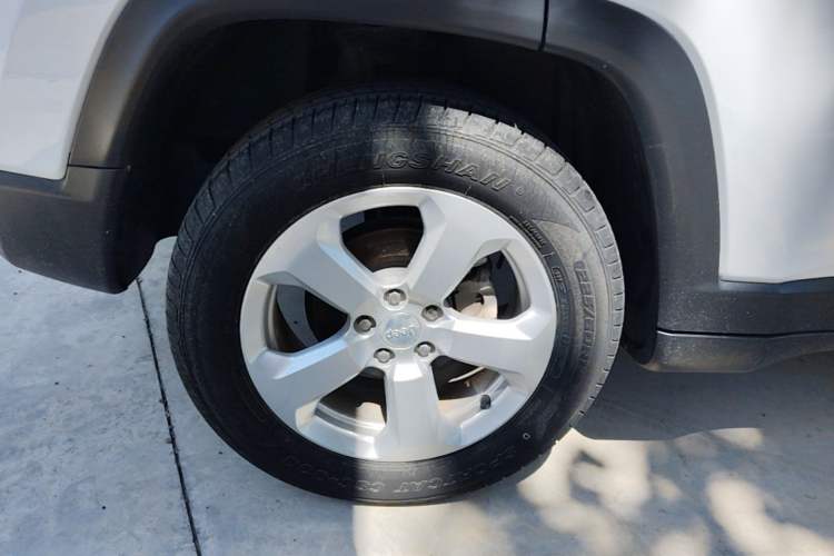 Used Jeep Compass 2019 220T Automatic Enjoyment Version Right Rear Wheel Hub