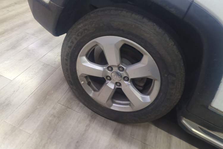 Used Jeep Compass 2019 200T Automatic Family Edition - Connected Large Screen Version Right Rear Wheel Hub