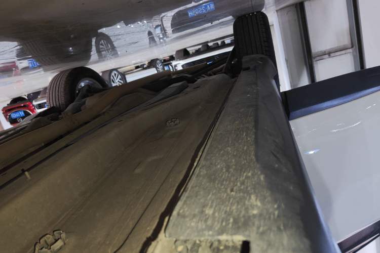 Used Jeep Compass 2019 220T Automatic Family Edition Right Side Sill