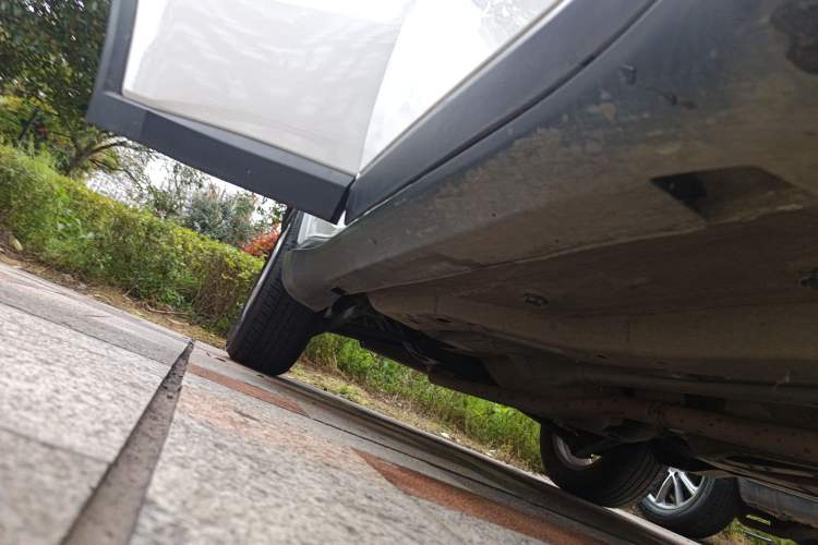 Used Jeep Compass 2019 220T Automatic Family Edition Right Side Sill