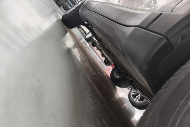 Used Jeep Compass 2019 220T Automatic Enjoyment Version Right Side Sill