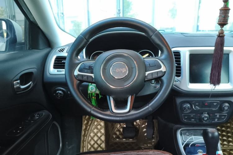 Used Jeep Compass 2019 200TS Automatic Premium - Connected Large Screen Version Steering Wheel