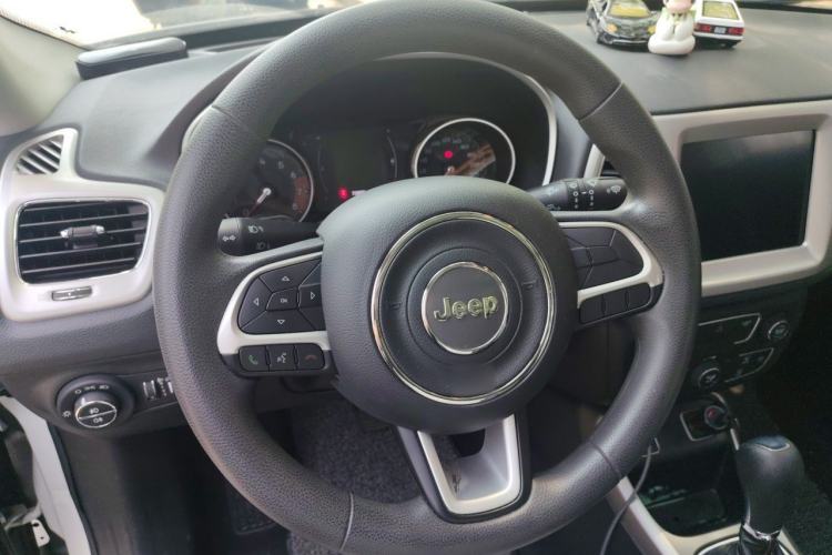 Used Jeep Compass 2019 220T Automatic Enjoyment Version Steering Wheel
