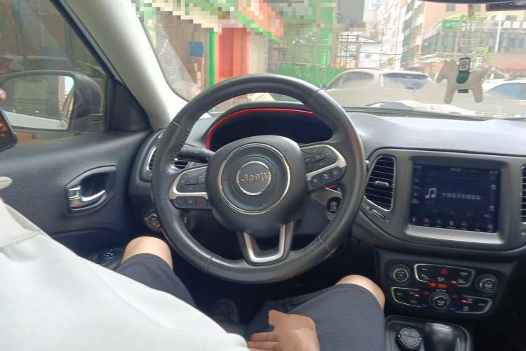 Used Jeep Compass 2019 220T Automatic Four-Wheel Drive High-Performance Flagship Edition Steering Wheel