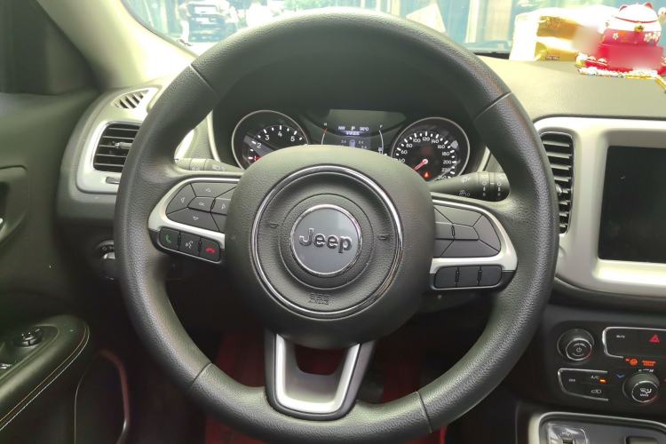 Used Jeep Compass 2019 220T Automatic Enjoyment Version Steering Wheel