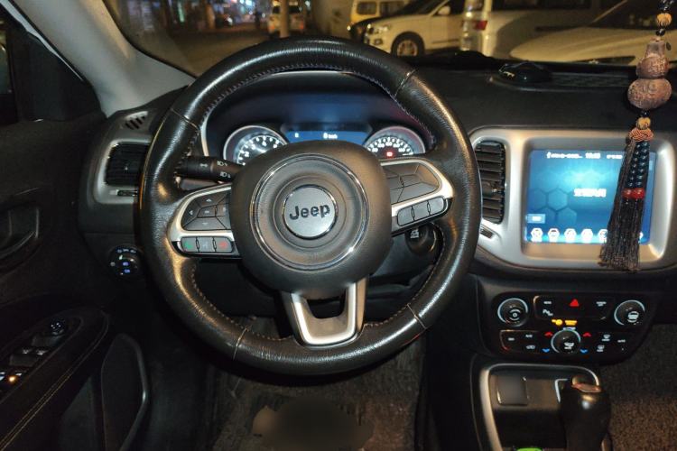 Used Jeep Compass 2019 200T Automatic Family Edition - Connected Large Screen Version Steering Wheel