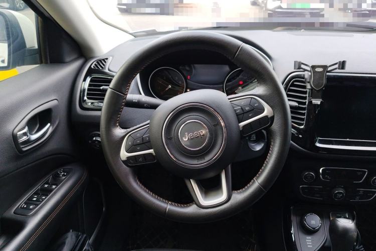 Used Jeep Compass 2019 220T Automatic Family Enjoyment Four-Wheel Drive Edition Steering Wheel