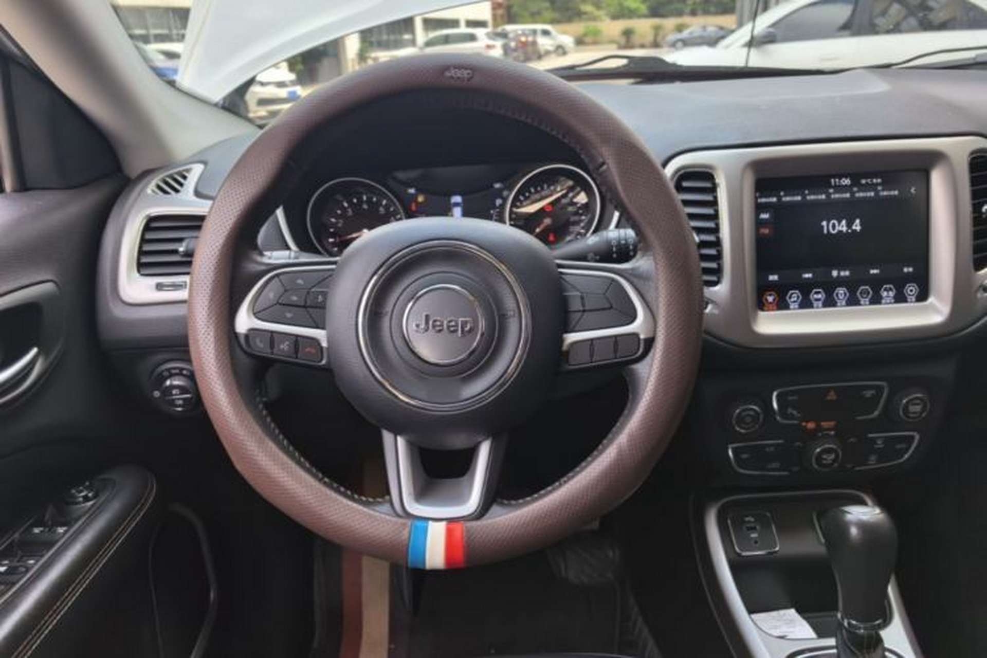 Used Jeep Compass 2019 200T Automatic Family Edition - Connected Large Screen Version Steering Wheel