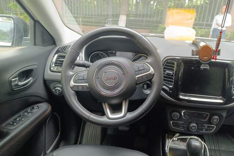 Used Jeep Compass 2019 220T Automatic Home Enjoy Cool Edition Steering Wheel