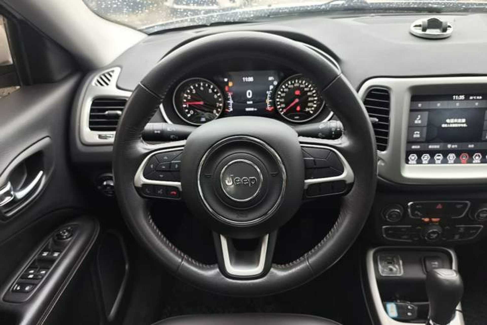 Used Jeep Compass 2019 200T Automatic Family Edition - Connected Large Screen Version Steering Wheel
