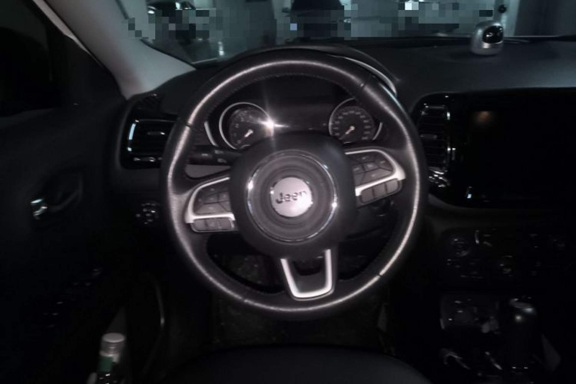 Used Jeep Compass 2019 220T Automatic Family Edition Steering Wheel