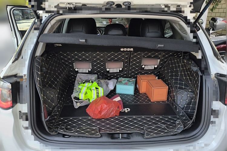 Used Jeep Compass 2019 220T Automatic Enjoyment Version Trunk