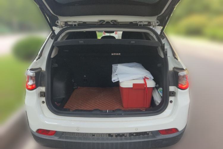 Used Jeep Compass 2019 220T Automatic Family Edition Trunk