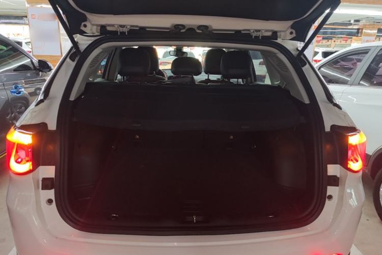 Used Jeep Compass 2019 220T Automatic Family Edition Trunk
