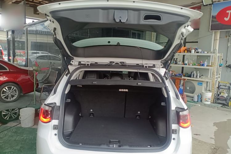 Used Jeep Compass 2019 220T Automatic Family Edition Trunk