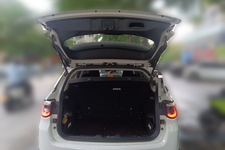 Used Jeep Compass 2019 220T Automatic Family Edition Trunk