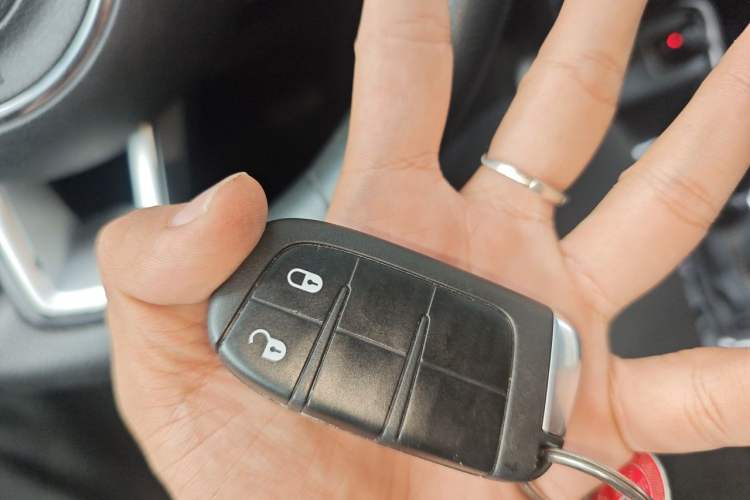 Used Jeep Compass 2019 220T Automatic Enjoyment Version Vehicle Key